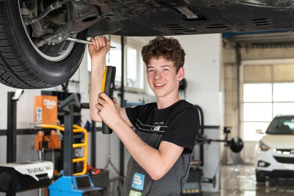 Sandro-Peterffy-Auto-Birrer-Sursee.jpg | © Auto Birrer AG Sandro-Peterffy-Auto-Birrer-Sursee.jpg | © Auto Birrer AG